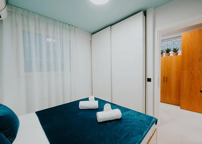 Azuro Luxury Living Апартаменты
