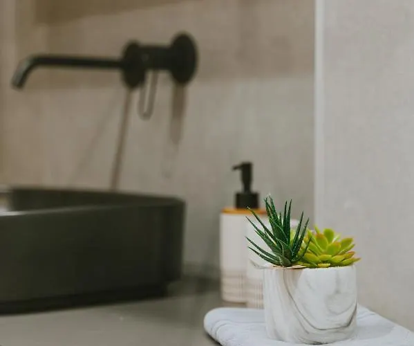 Azuro Luxury Living 아파트 *